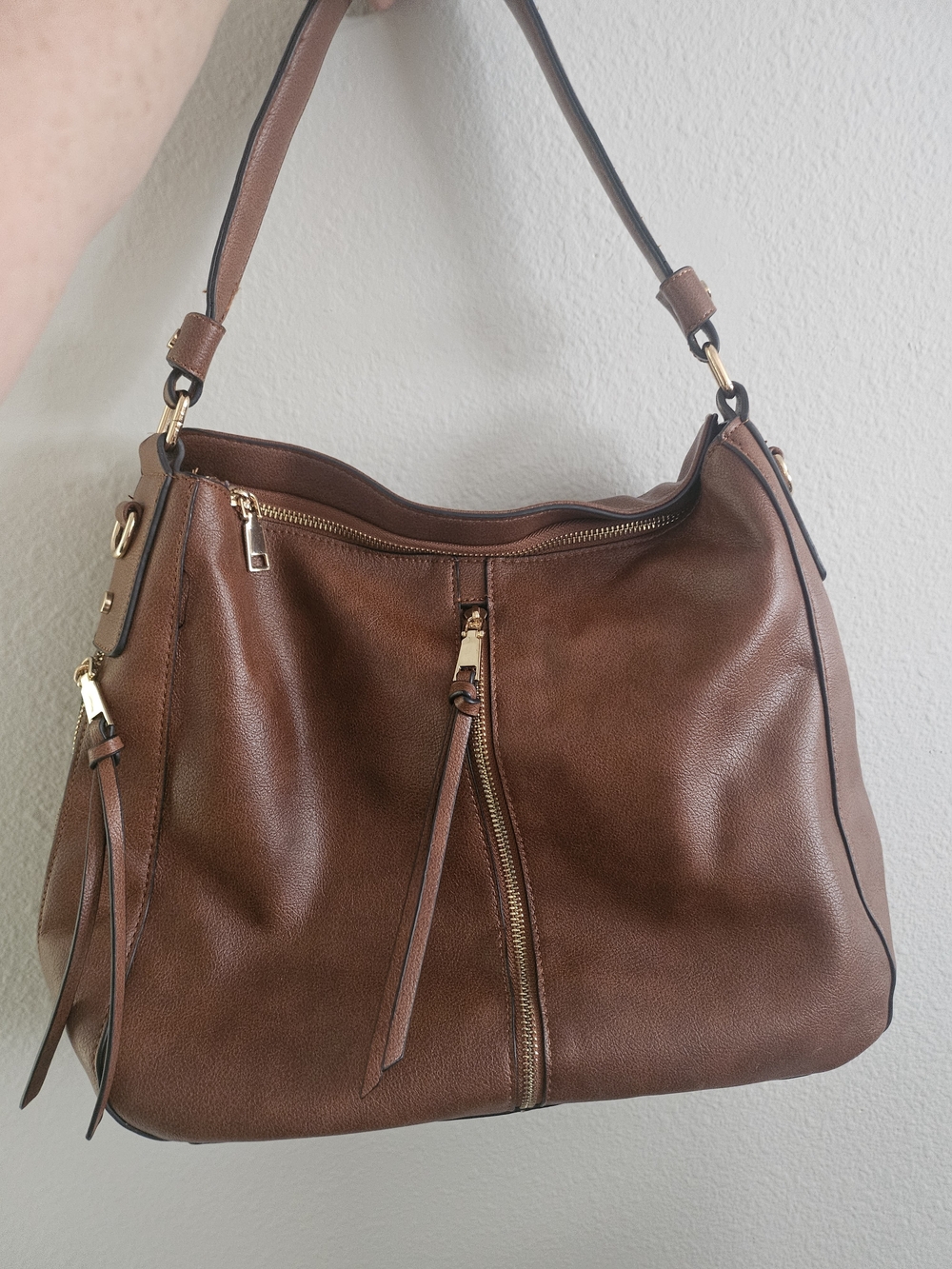 Realer Brown Vegan Leather Shoulder Bag with Gold Hardware Modern Prep, Boho